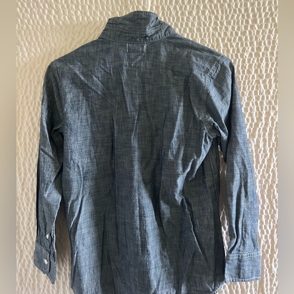 Old navy button down - Picture 2 of 4